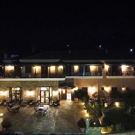Dellas Boutique Hotel Kalampaka Exteriör bild