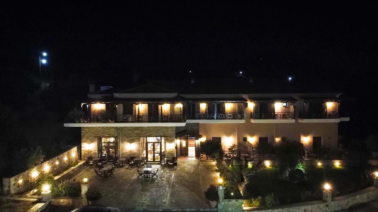 Dellas Boutique Hotel Kalampaka Exteriör bild