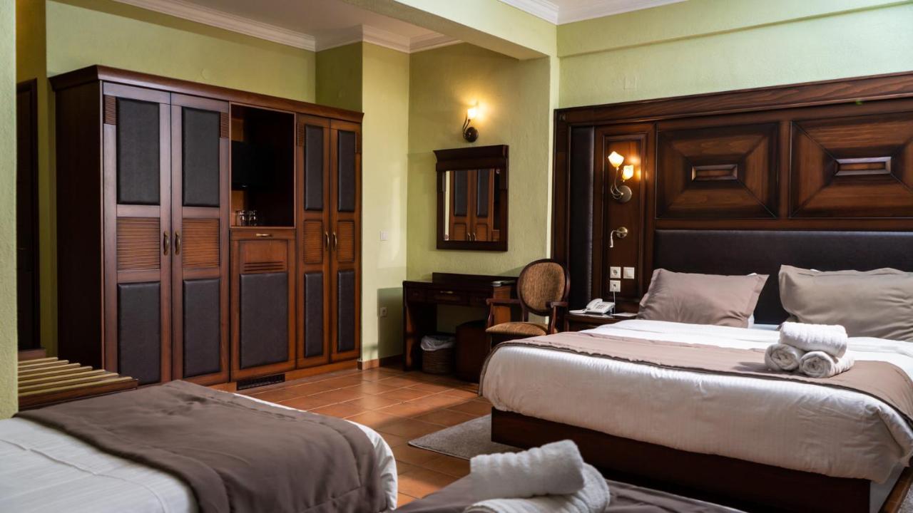Dellas Boutique Hotel Kalampaka Exteriör bild