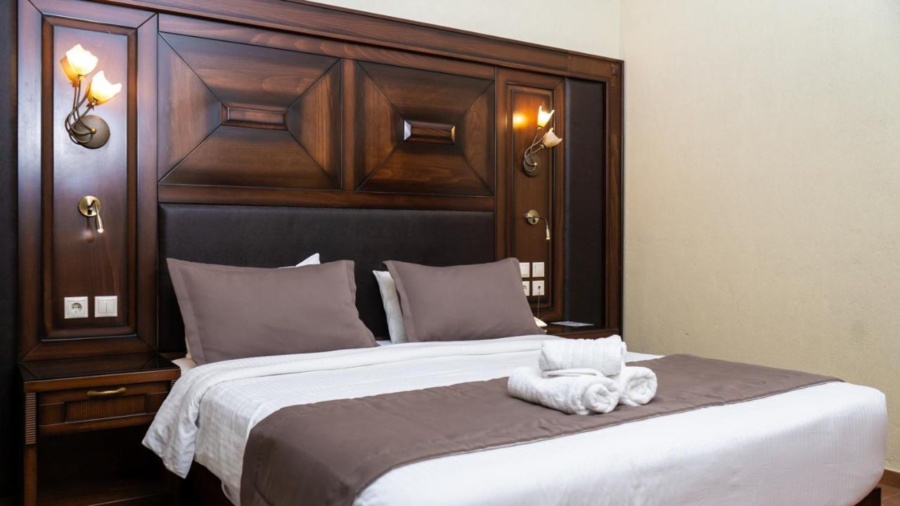 Dellas Boutique Hotel Kalampaka Exteriör bild